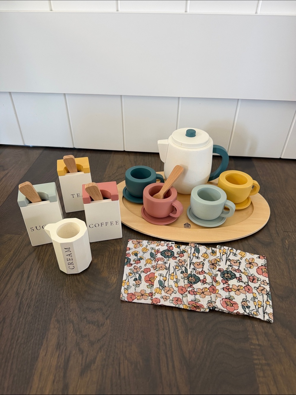 Hearth and Hand tea set